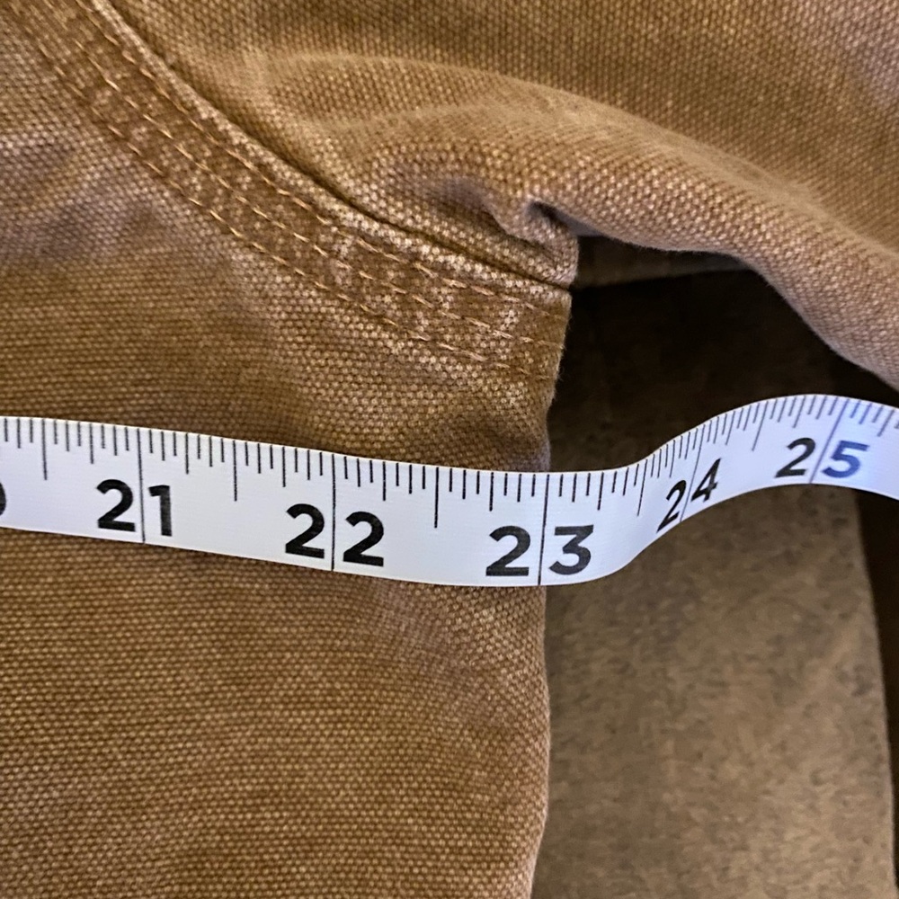 Carhartt women’s medium jacket - Picture 9 of 11